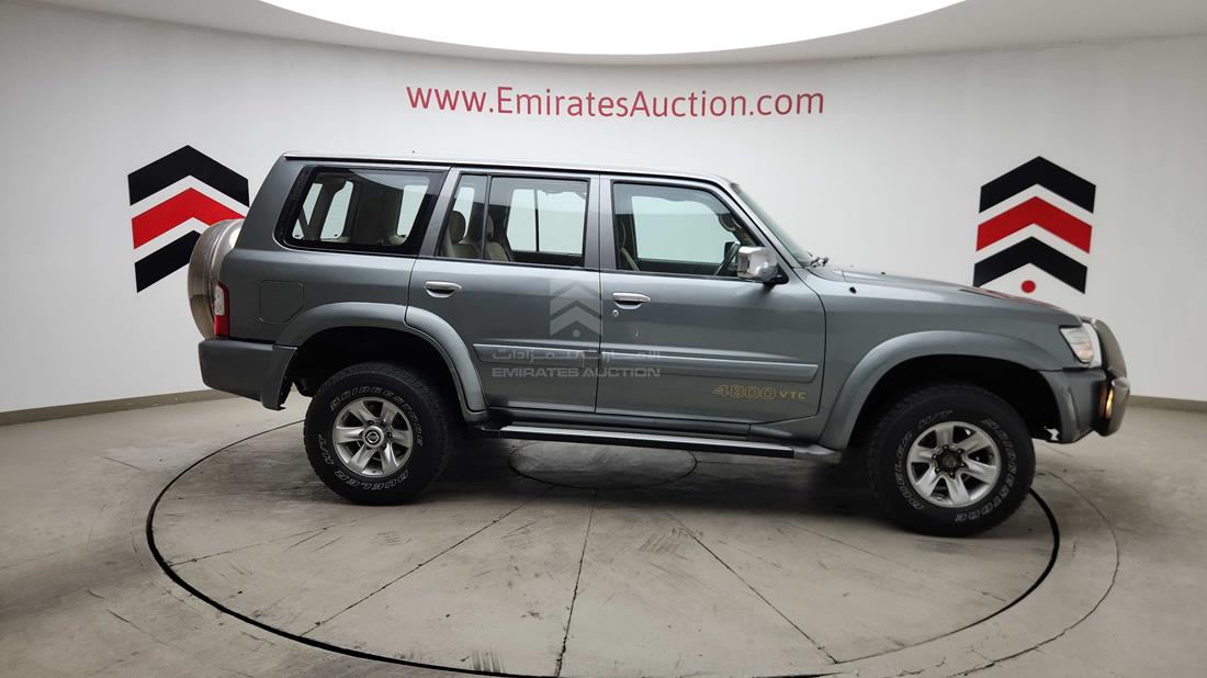 2003 Nissan Patrol — Right Full View — Photo 37