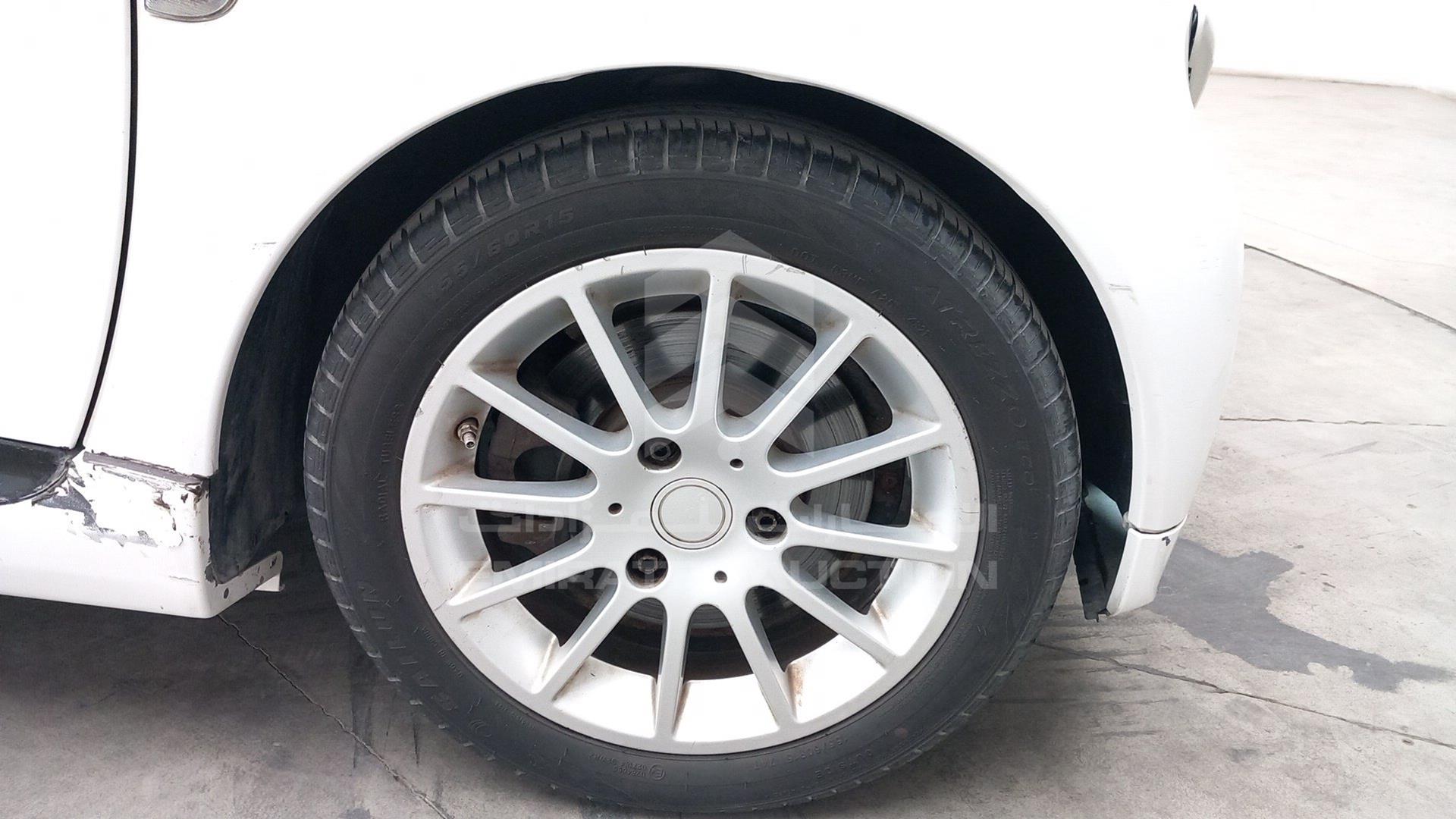 2014 SMART FORTWO VIN: WMEEJ3BA9EK739570