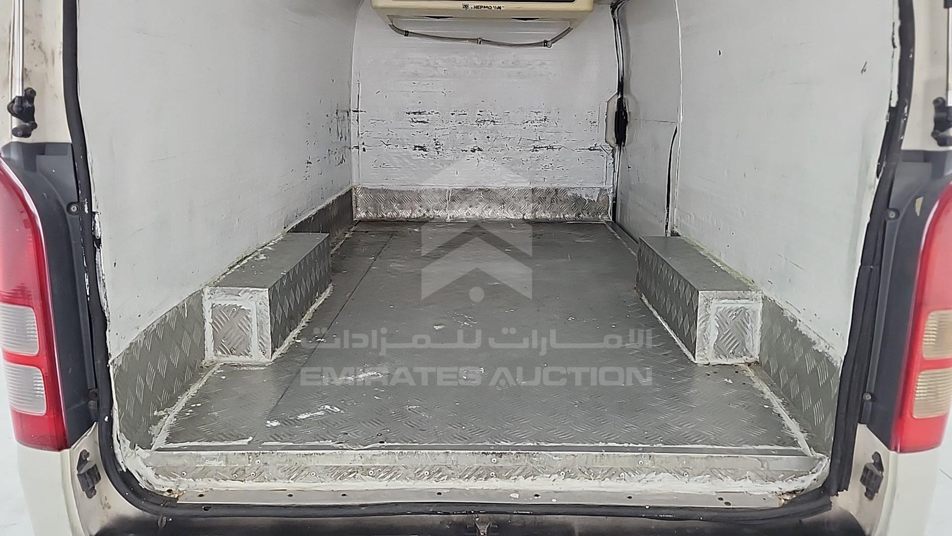 2015 TOYOTA HIACE VIN: JTFHX02PXF0098690