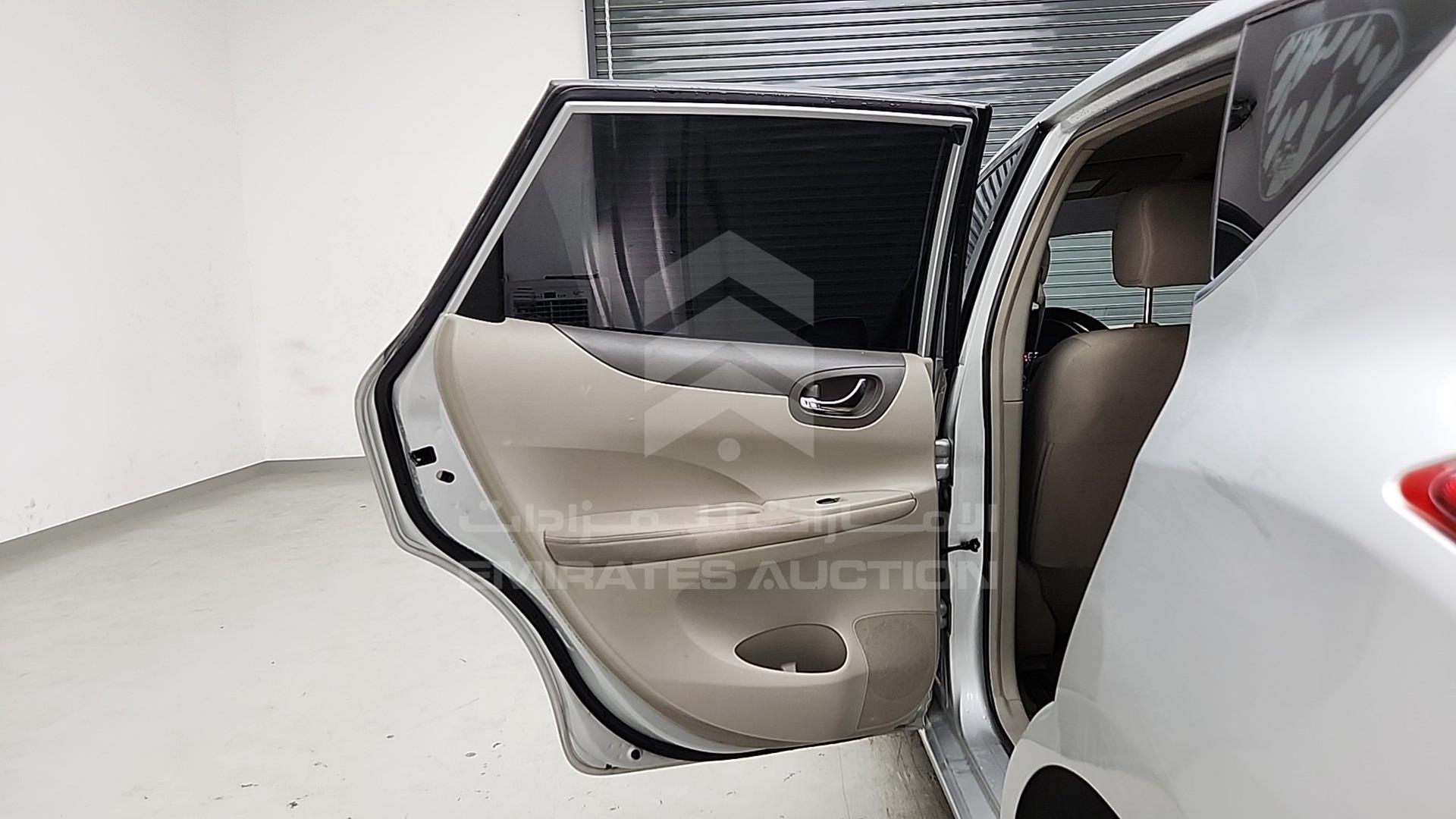 2016 NISSAN TIIDA VIN: MNTBC2C93G6010270