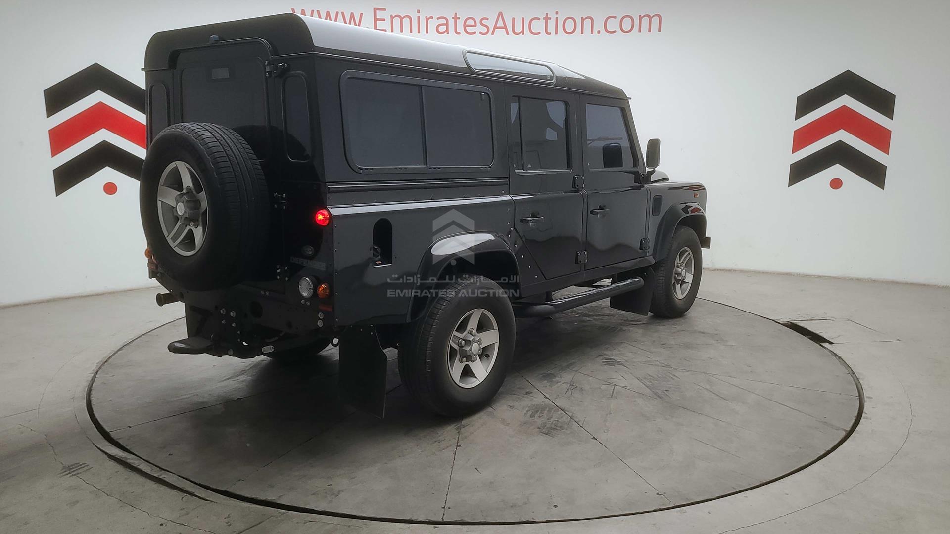 2013 LAND ROVER DEFENDER VIN: SALLDHMR8DA441729