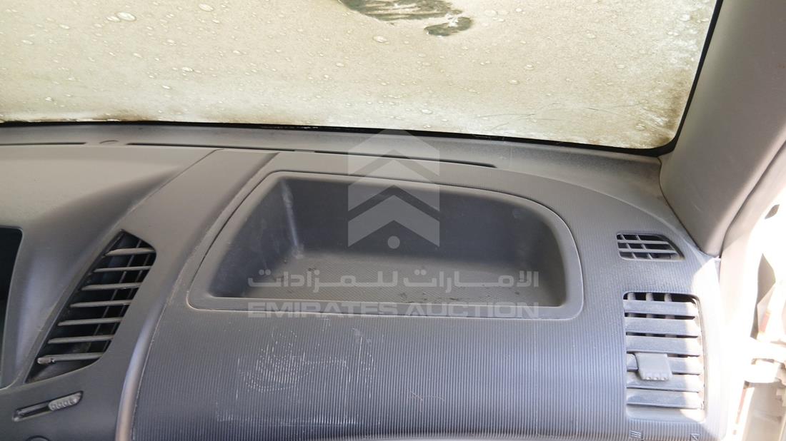 2012 Mitsubishi L 200 — Front Right Passenger Dashboard View — Photo 26