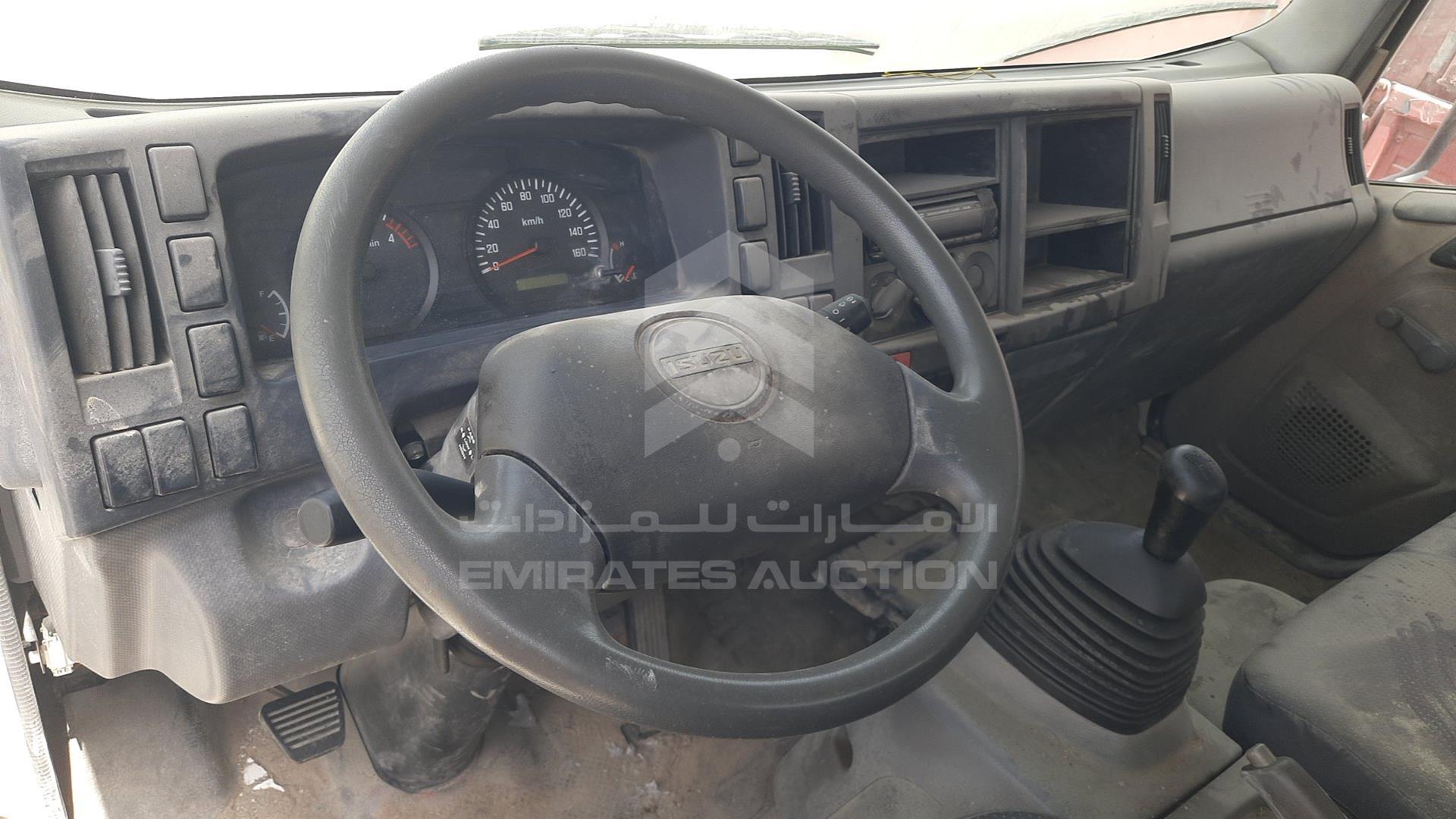 2014 ISUZU REWARD NP VIN: JAAKP34H2E7P03112