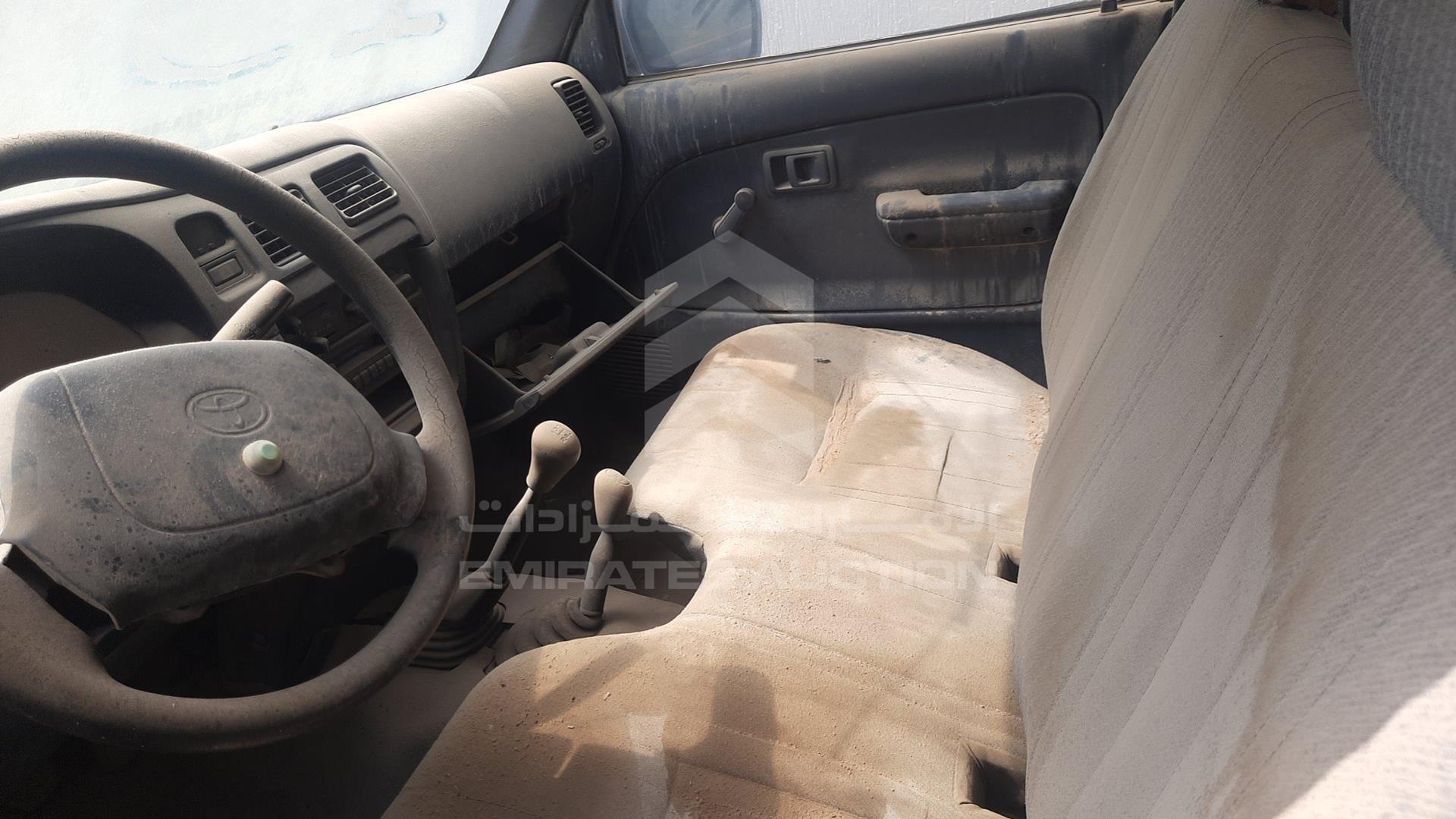 2001 TOYOTA HILUX VIN: JTFDE626810064268