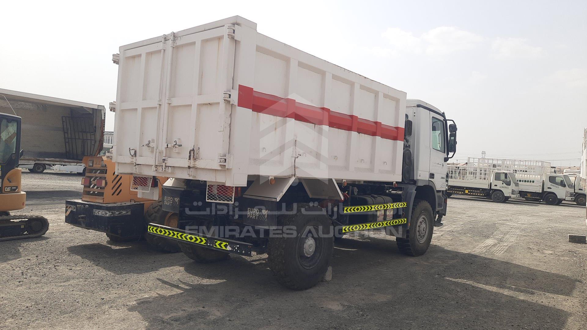 2006 MERCEDES ACTROS VIN: WDB9320831L040501