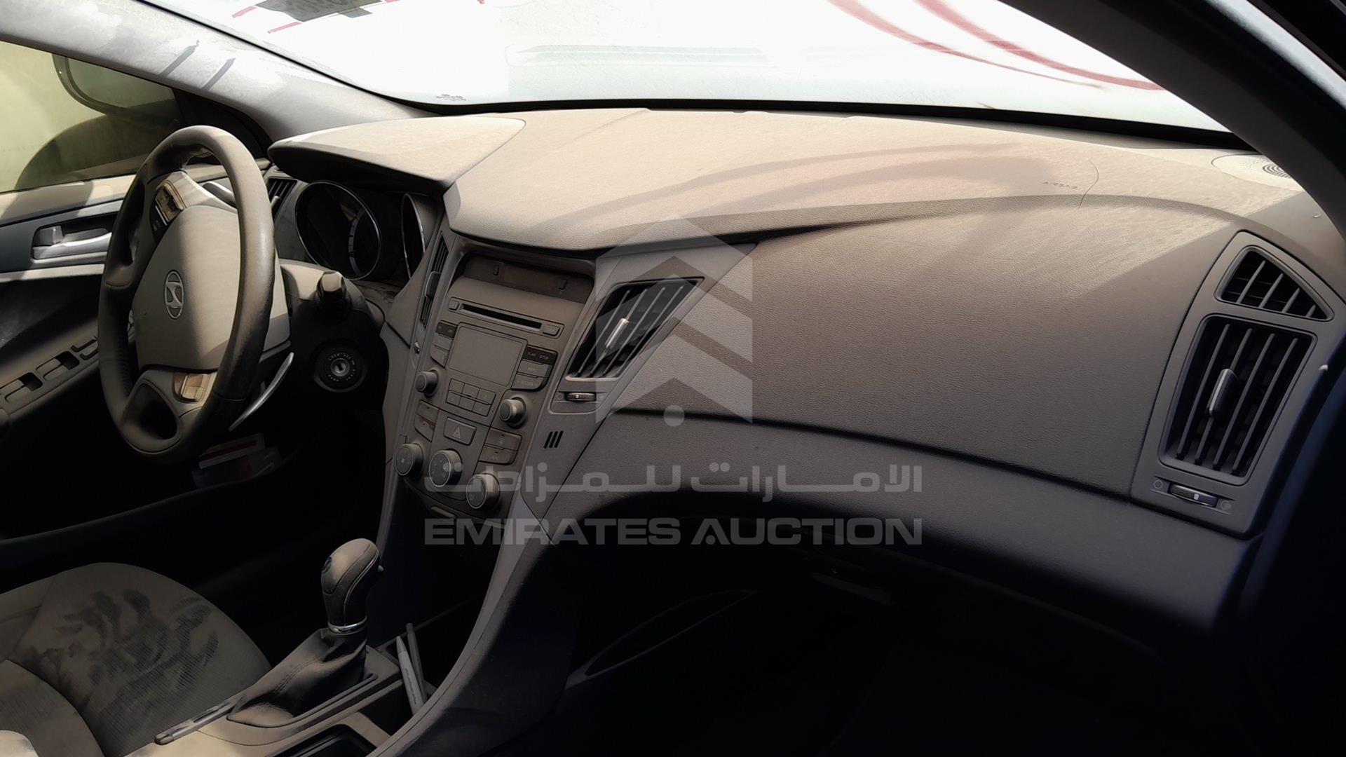 2015 HYUNDAI SONATA VIN: KMHEB41C2FA641276
