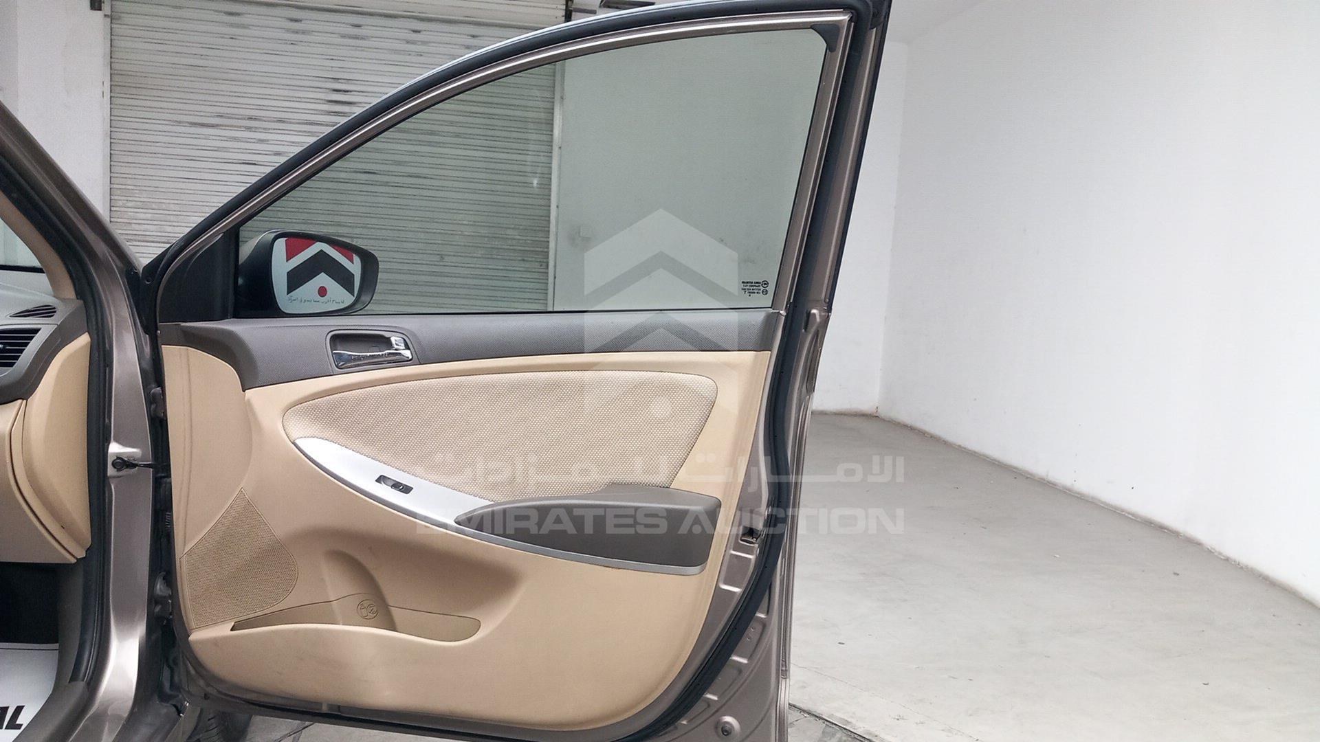 2014 HYUNDAI ACCENT VIN: KMHCT41D9EU633511