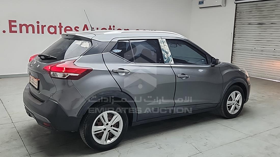 2020 Nissan Kicks — Rear Right Angle — Photo 7