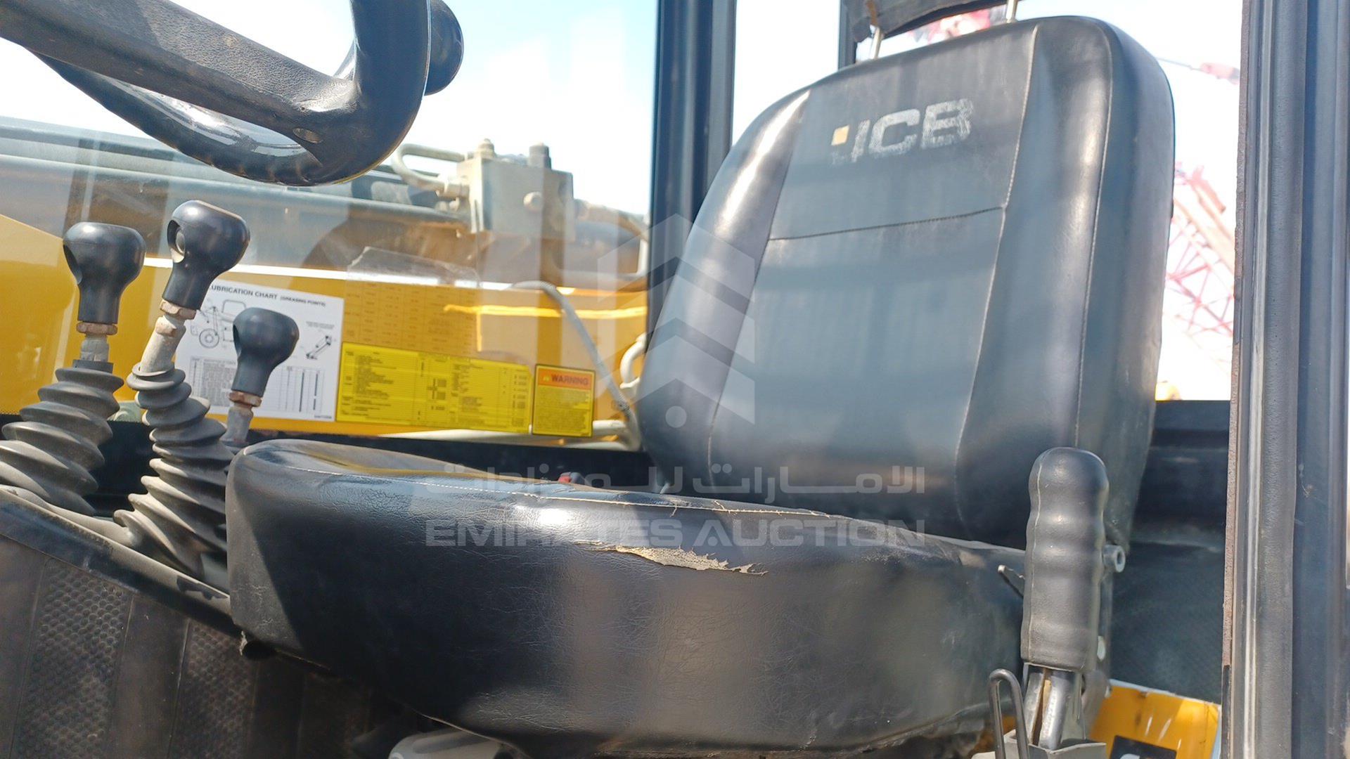 2021 JCB 530-110 VIN: RAJ5DB5MV02893089