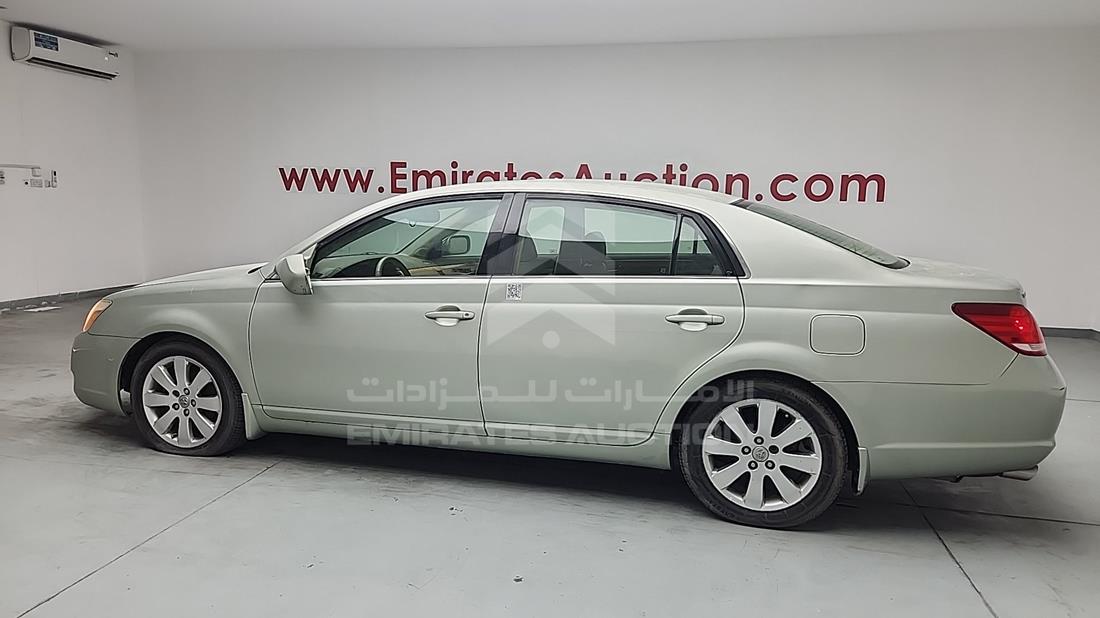 2006 Toyota Avalon — Rear Left Angle — Photo 8