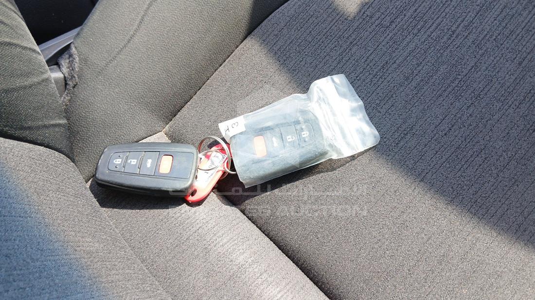 2024 Toyota Camry — Keys — Photo 4