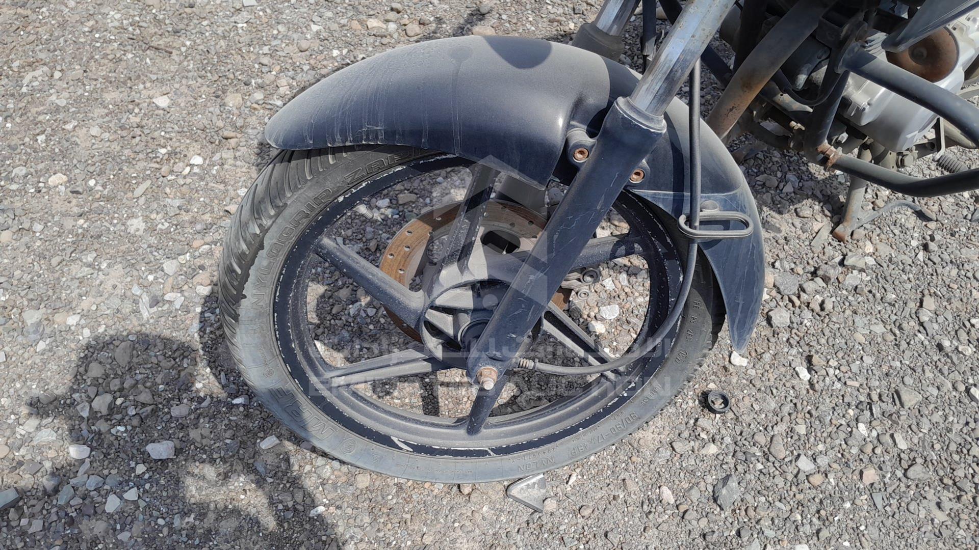 2015 BAJAJ PULSAR 150 VIN: MD2A11CZ9FWD40137