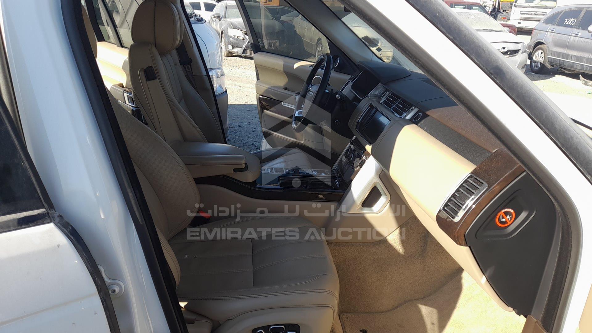 2014 RANGE ROVER VOGUE VIN: SALGA2EFXEA136165