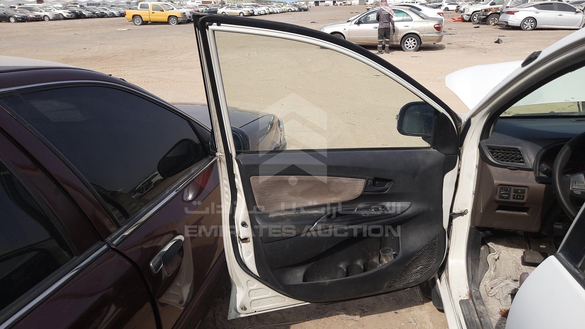 2016 TOYOTA AVANZA VIN: MHKMF53F7GK005553