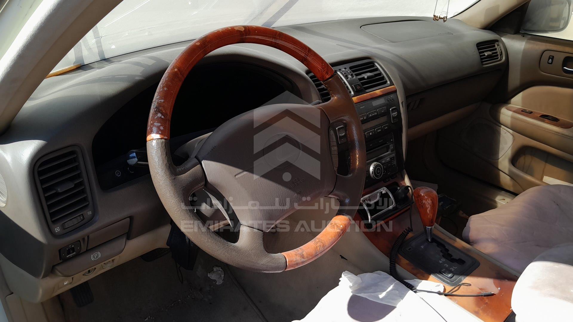 1998 LEXUS LS400 VIN: JT8BH28F5W0104898