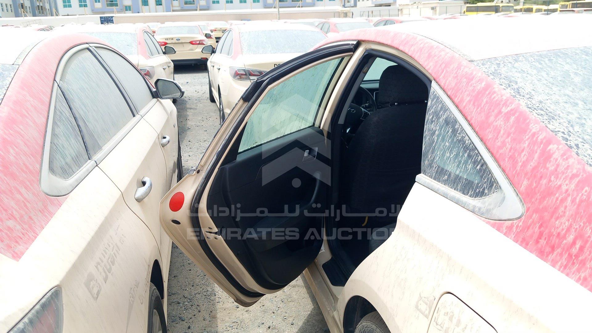 2019 HYUNDAI SONATA VIN: KMHE24138KA092970