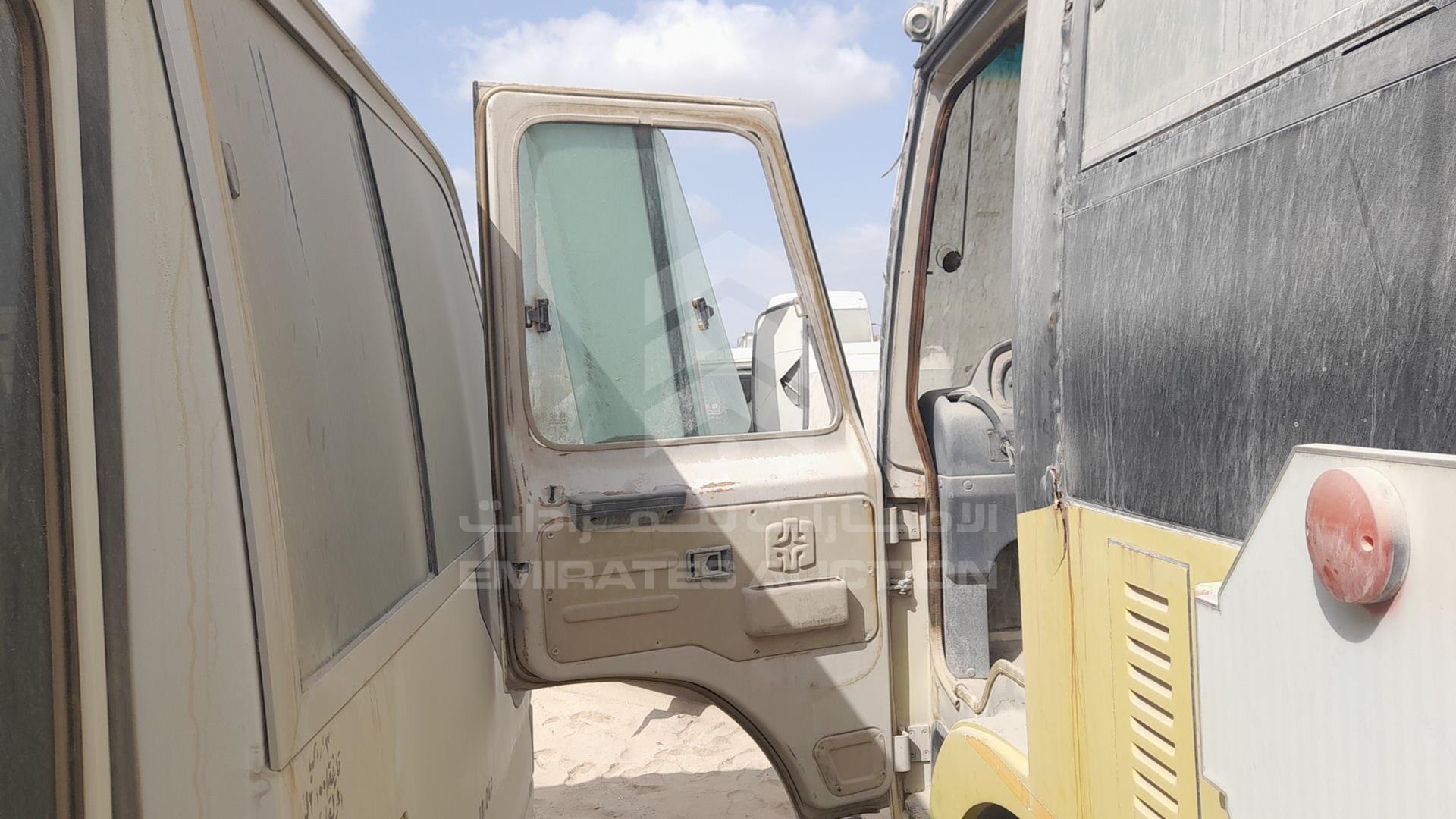 2011 ZHONGTONG LCK6780D VIN: LJ16AR5E9B2003448