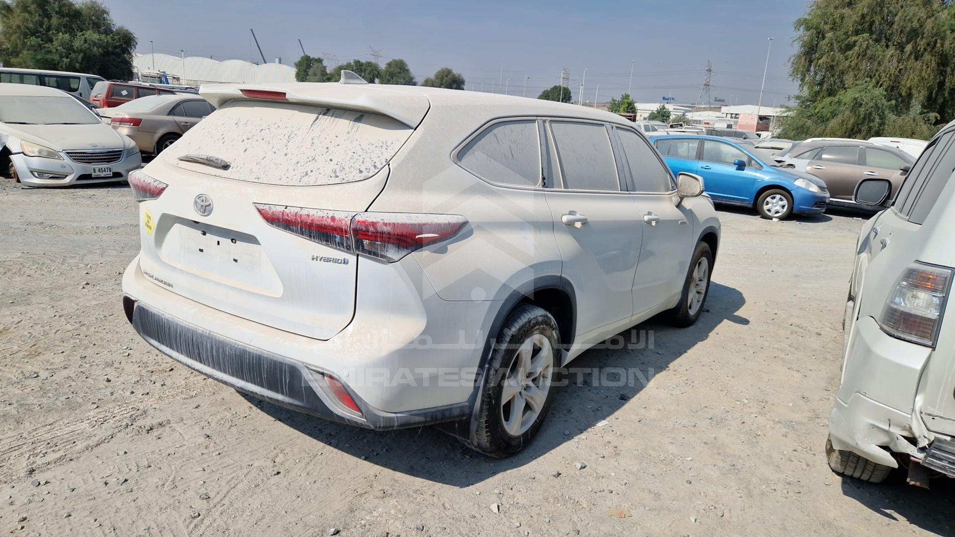 2022 TOYOTA HIGHLANDER VIN: 5TDLB3CH7NS088561