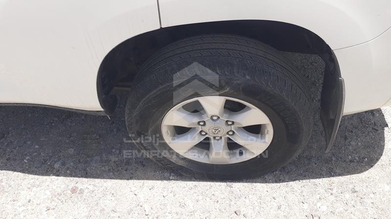 JTEBX9FJ7DK110252 Auction: EmiratesAuction Lot: 409139 JTEBX9FJ7DK110252 Toyota Land Cruiser Prado 2013 WHITE Photo 33