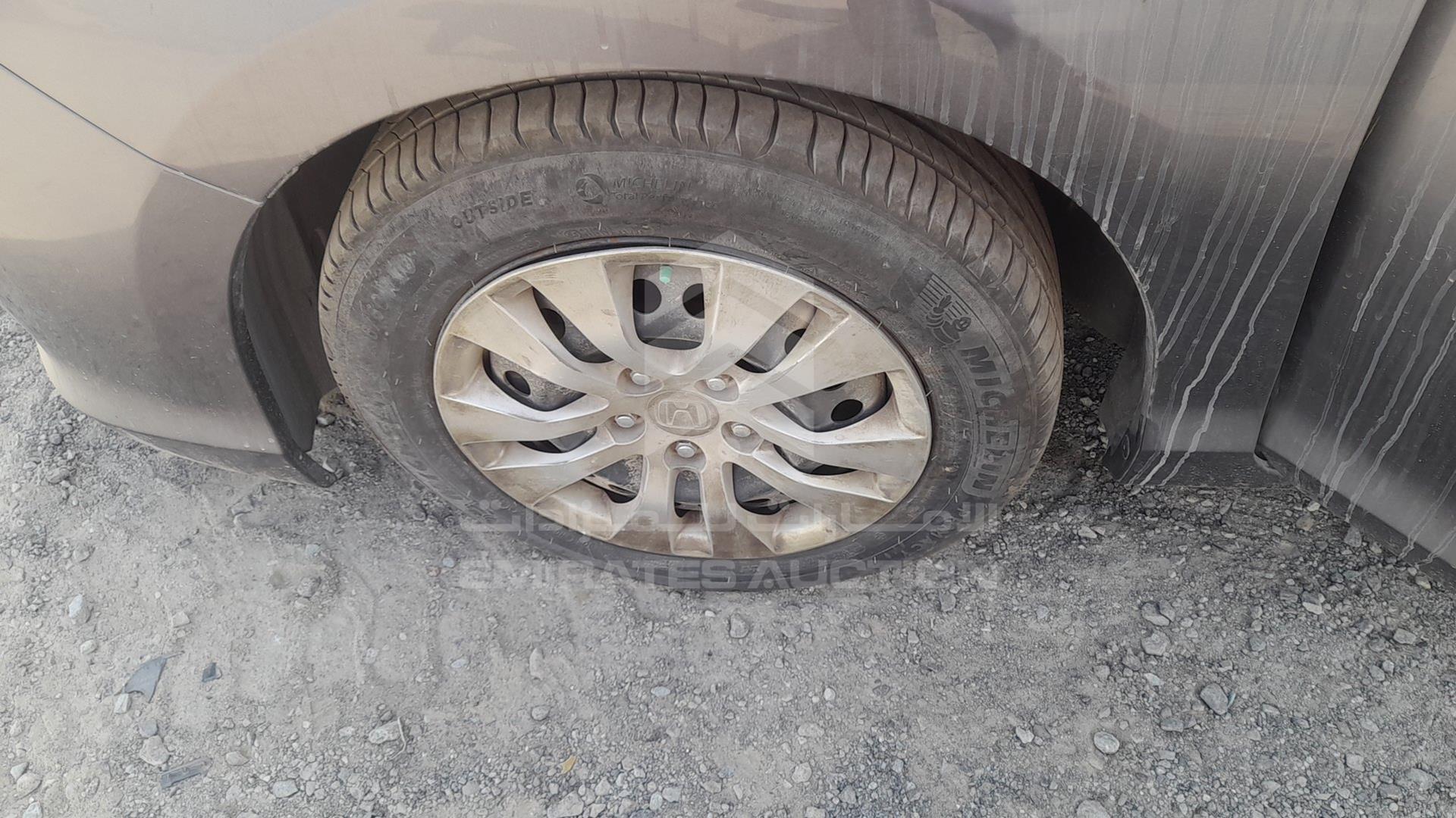 2013 HONDA ACCORD VIN: 1HGCR262XDA618452
