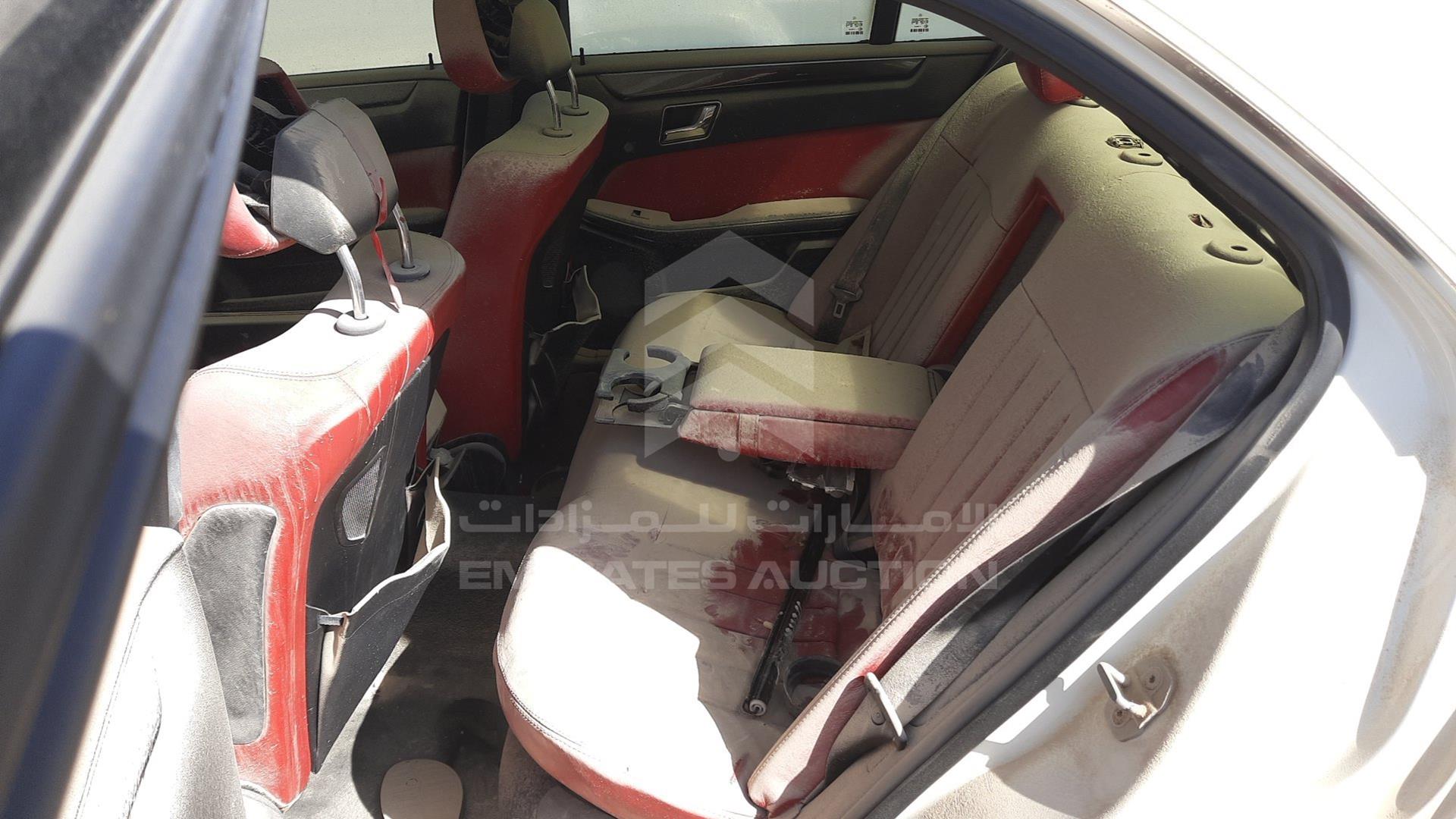 2010 MERCEDES E 550 VIN: WDDHF7CBXAA029143