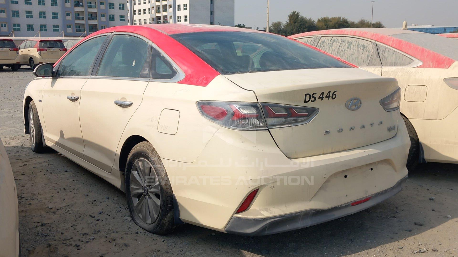 2018 HYUNDAI SONATA VIN: KMHE24137JA082090