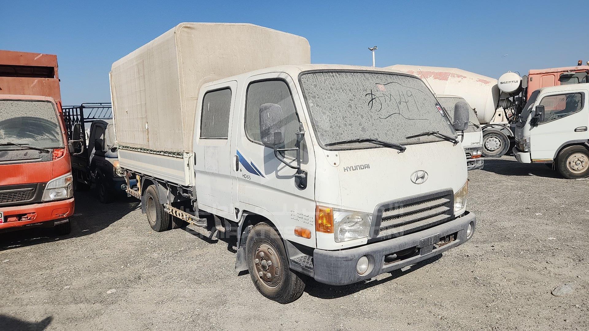 2011 HYUNDAI HD 65 VIN: KMFGE17F1BC141357