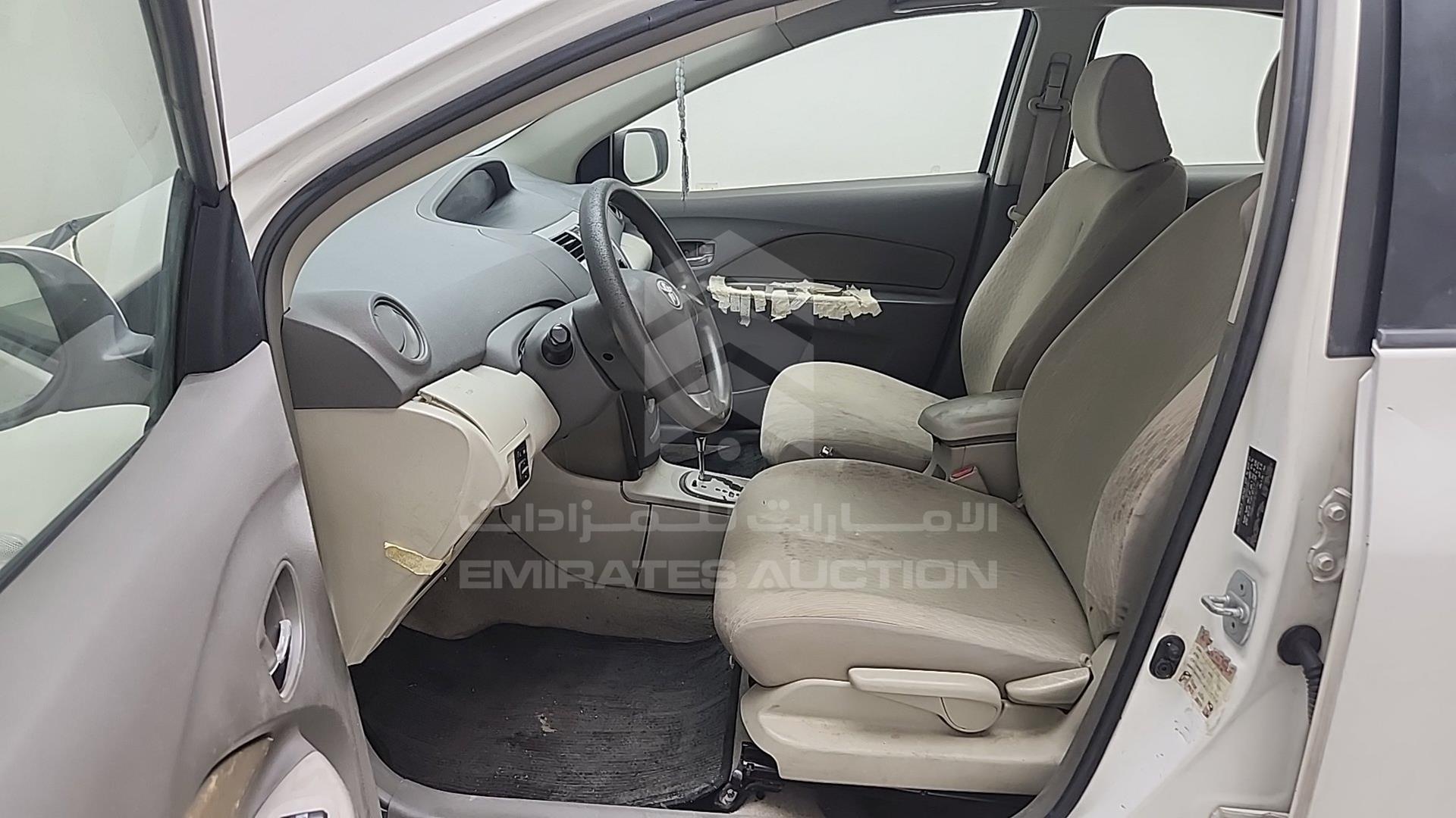 2011 TOYOTA YARIS VIN: JTDBW9231B1207786