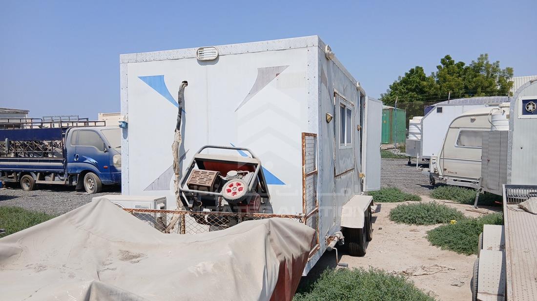 Trailer Caravan - Scrap without document — Rear Right Angle — Photo 5