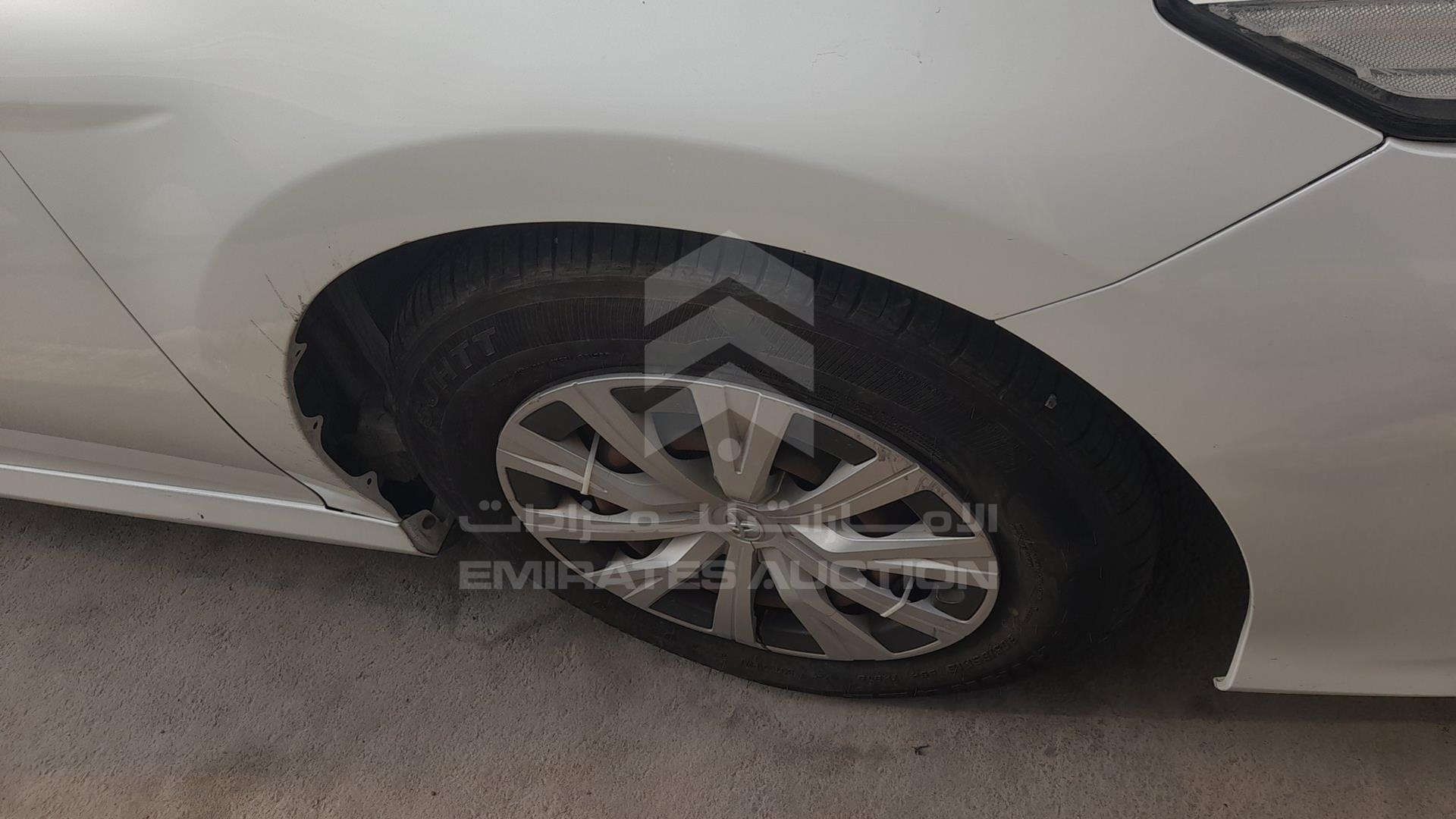 2018 TOYOTA CAMRY VIN: JTNBF9HK4J3014819