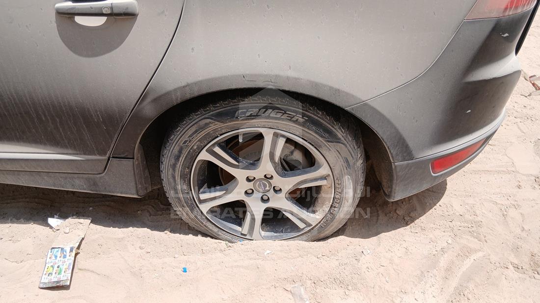 2012 Volvo XC 60 — Rear Left Tyre — Photo 31