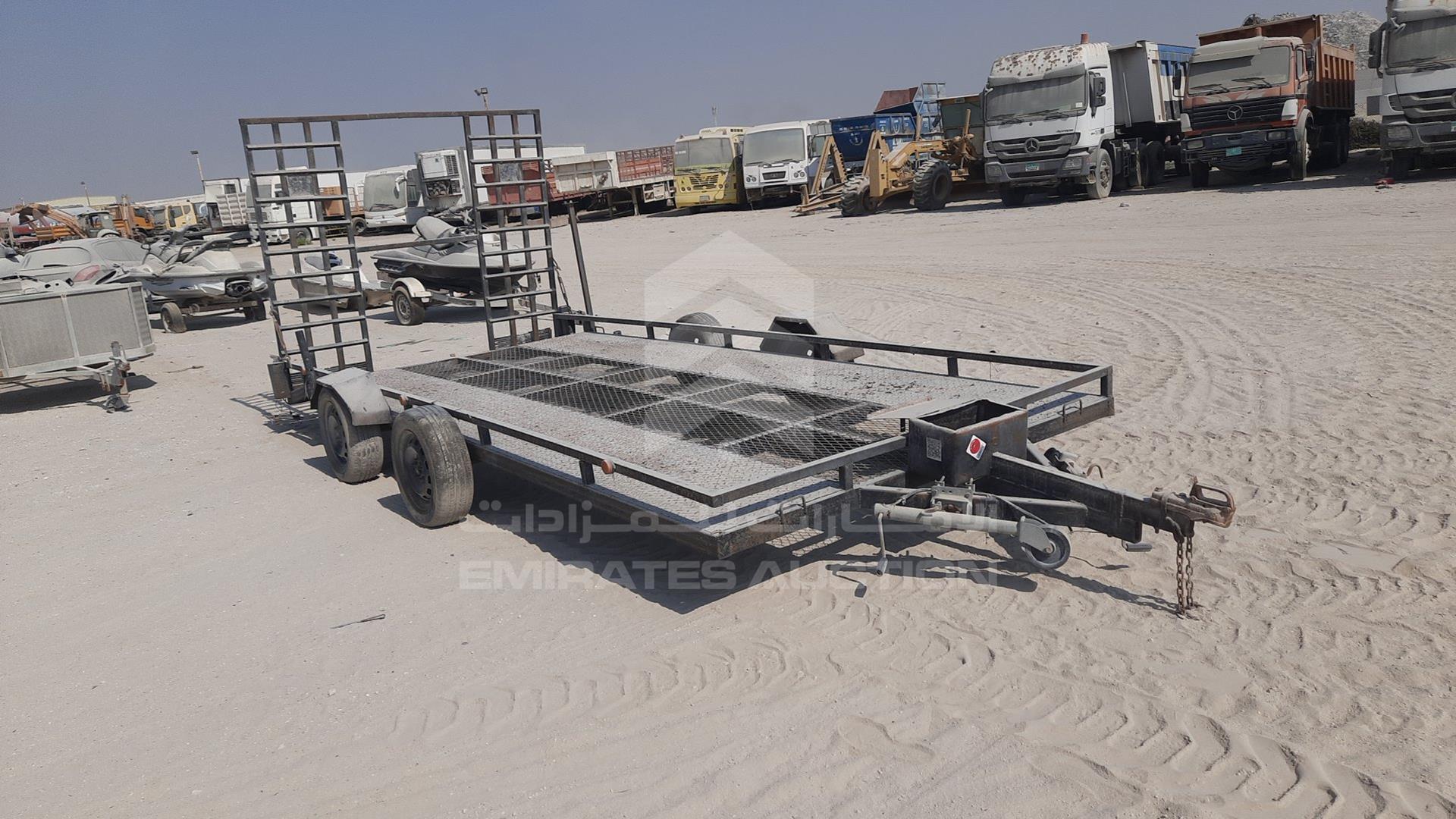 2015 TRAILER LOCAL VIN: D090582DXBTRAILER