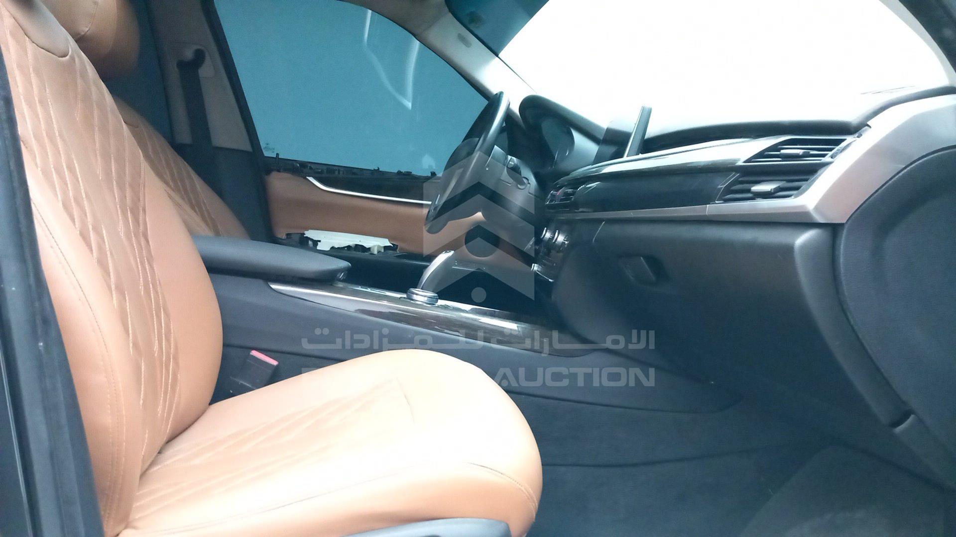 2015 BMW X5 VIN: 5UXKR2C58F0H35448