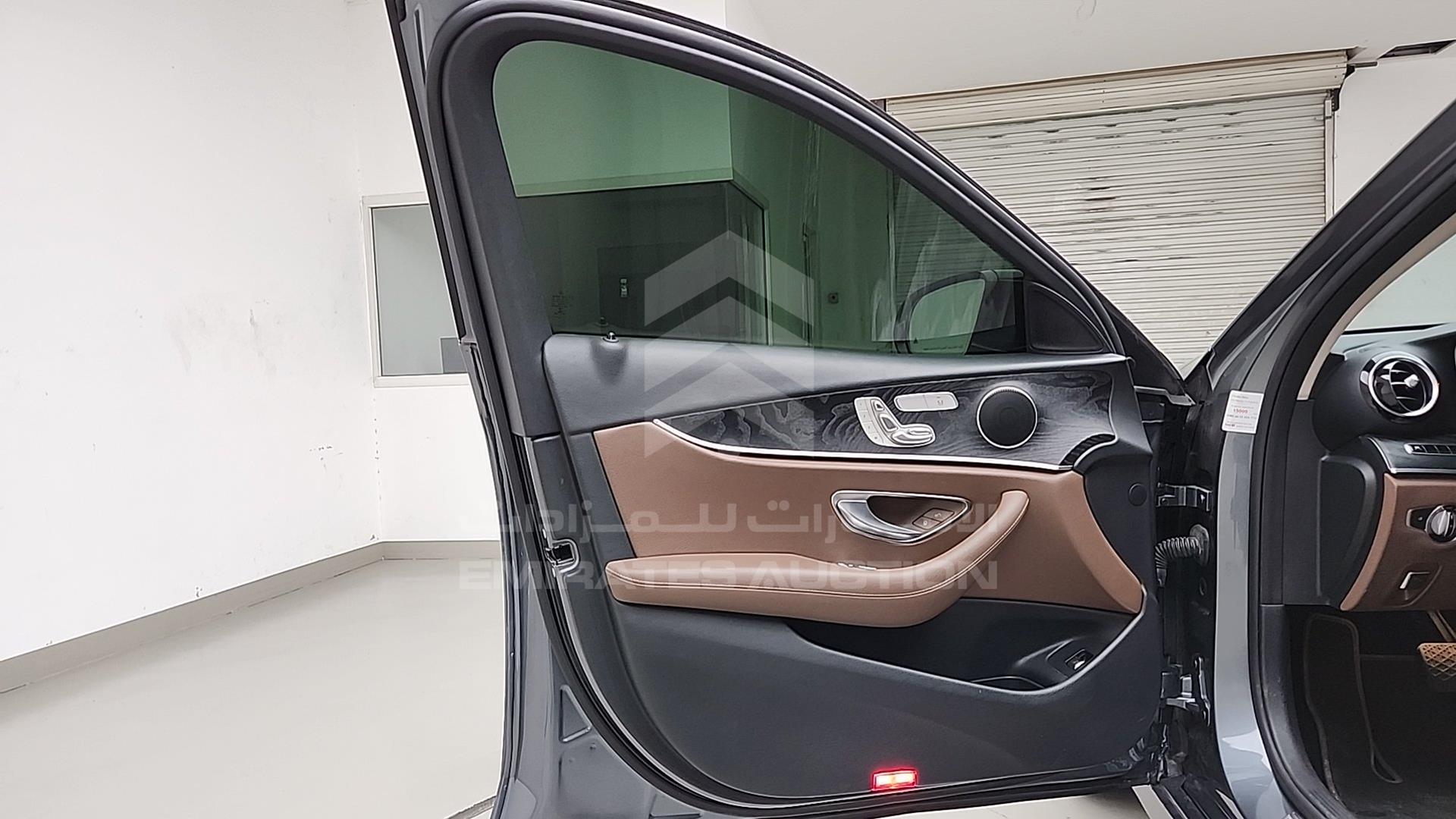 2019 MERCEDES E 350 VIN: WDDZF8FB7KA533088