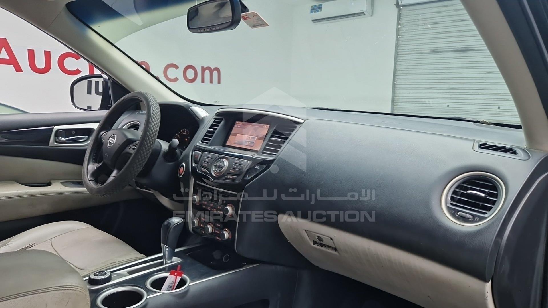 2015 NISSAN PATHFINDER VIN: 5N1AR2MM6FC620132