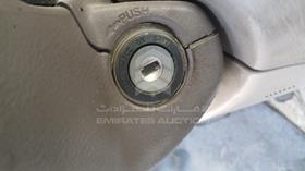 2014 Toyota Camry — Keys — Photo 5 — Thumbnail