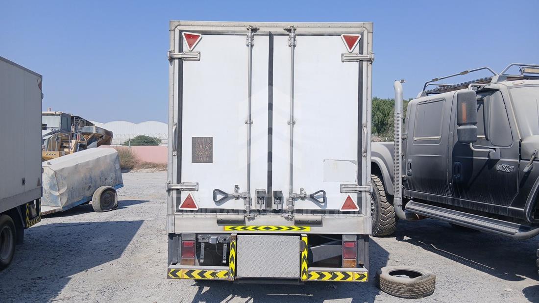 2014 Isuzu NMR — Rear View — Photo 7