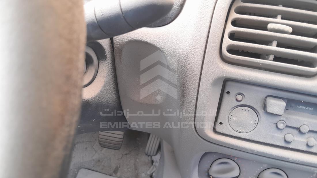 2007 Renault Clio — Keys — Photo 4