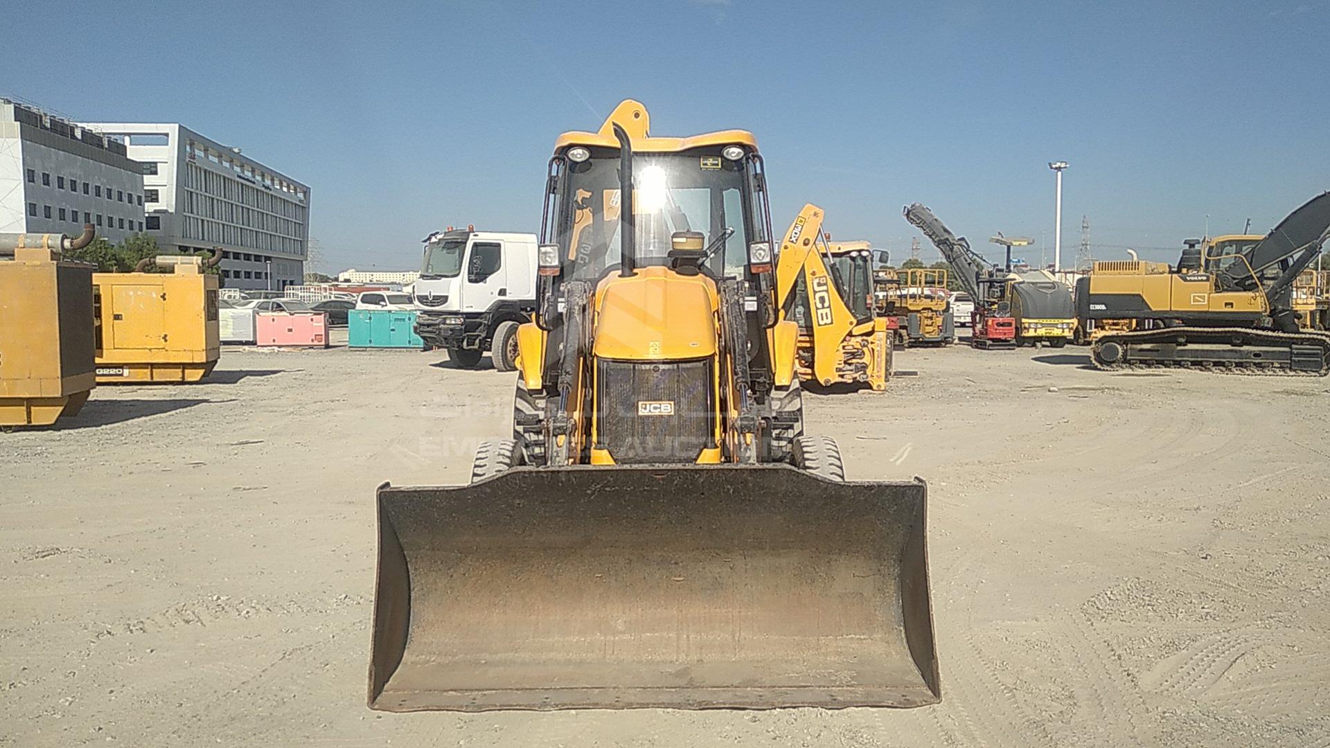 2015 JCB 3DX VIN: HAR3DXSSC01888501