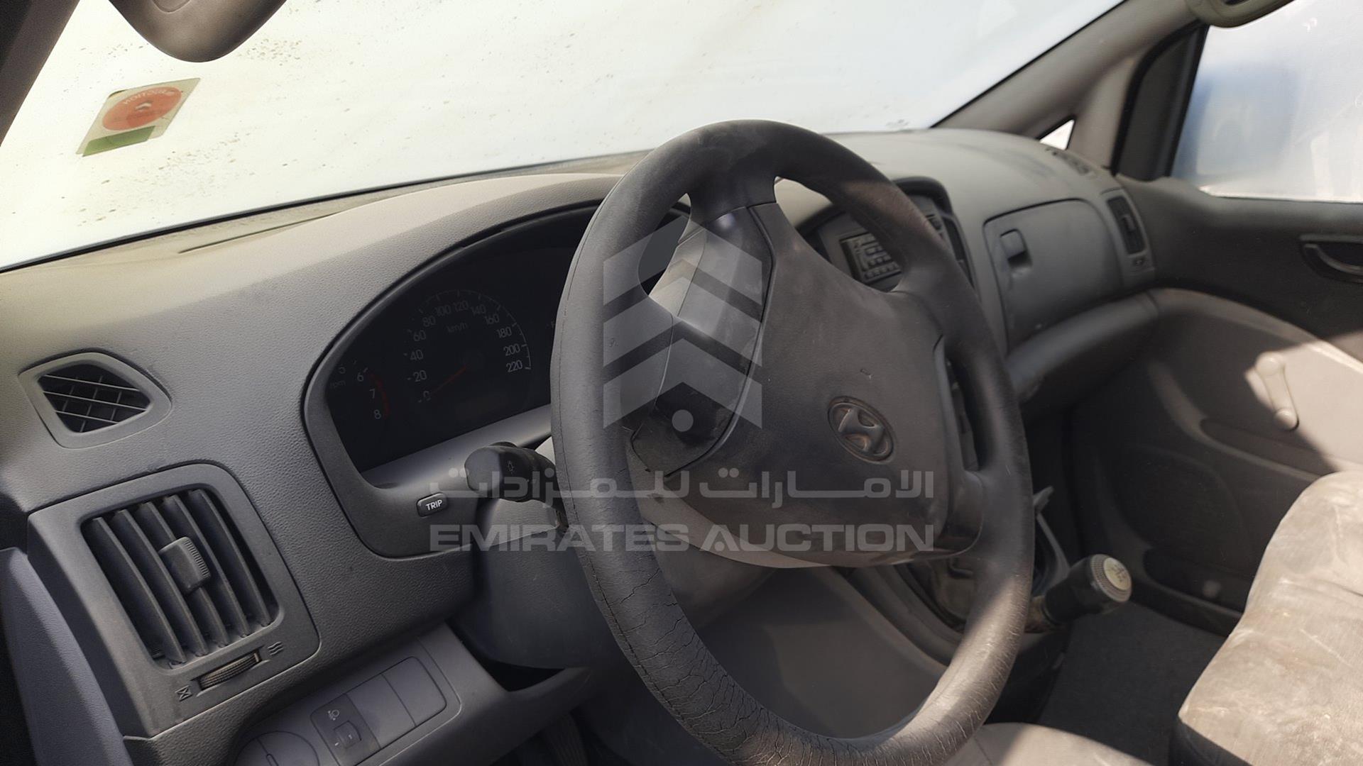 2009 HYUNDAI H1 VIN: KMHWG81R89U132698