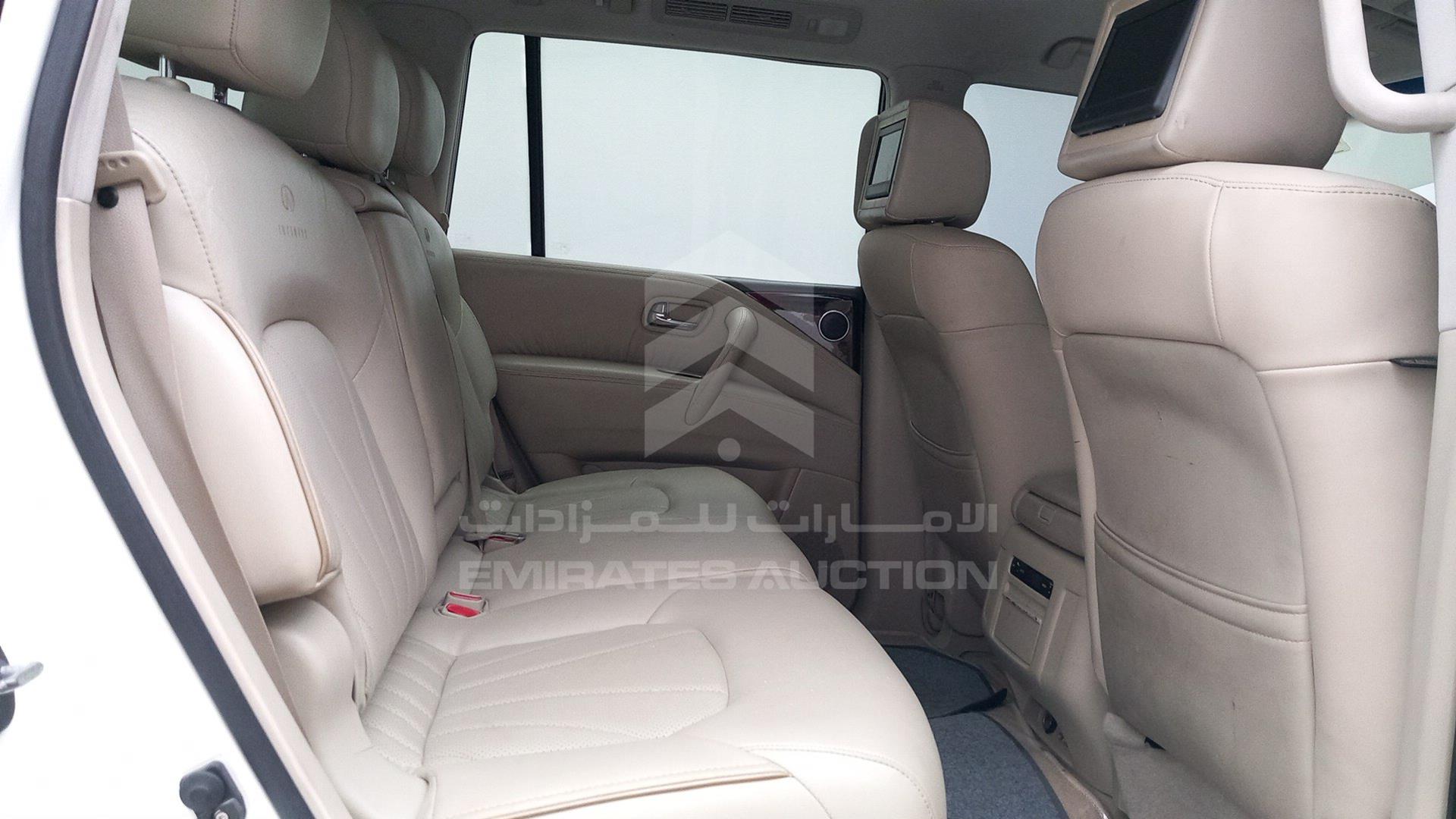 2011 INFINITI QX56 VIN: JNRAZ25Y6B9000720