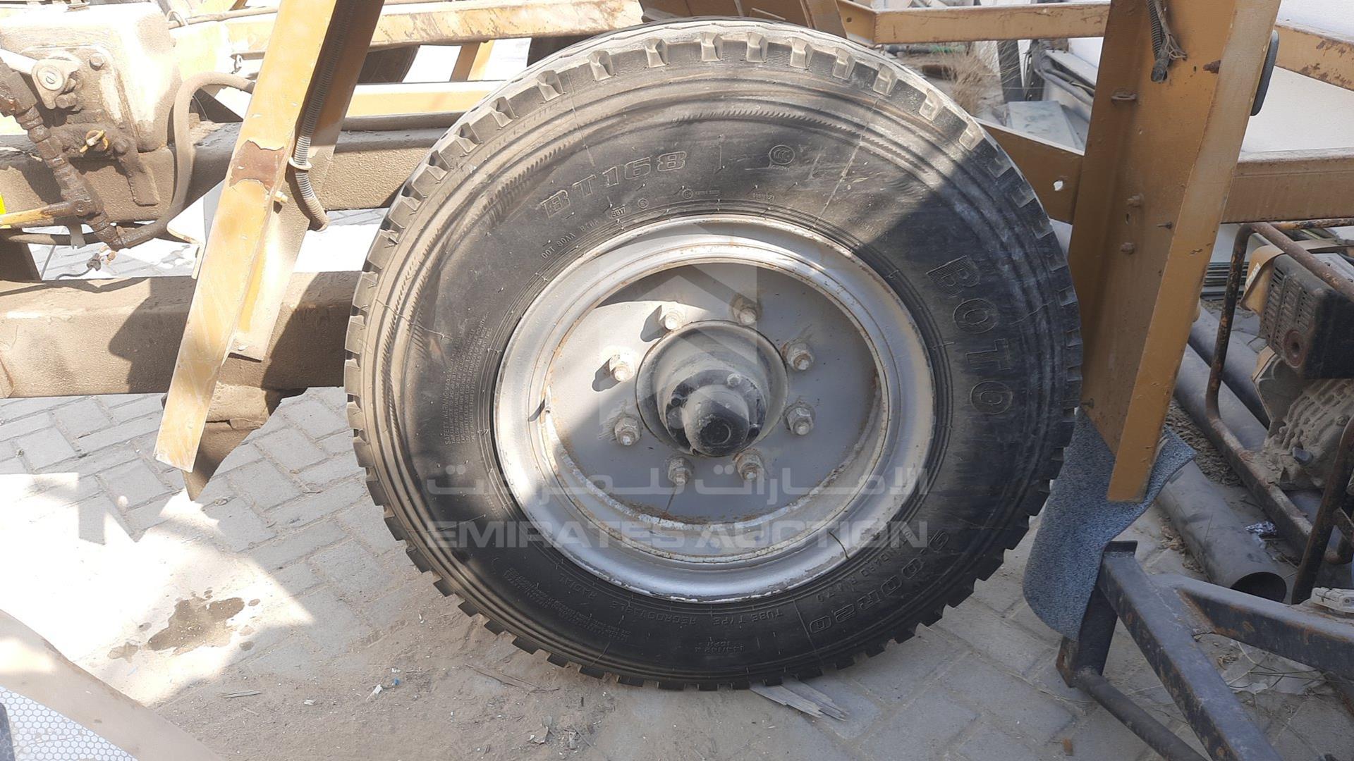 2010 TRAILER LOCAL VIN: D083165DXBTRAILER