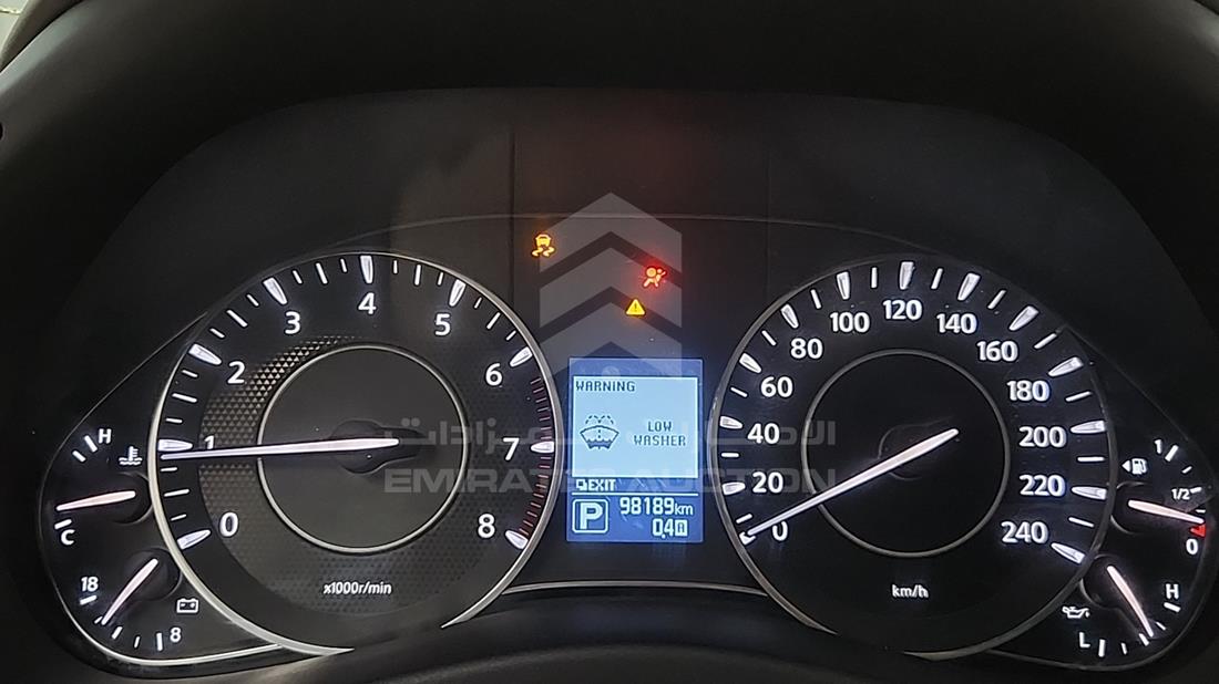 2015 Nissan Patrol — Speedometer & RPM Gauges — Photo 17