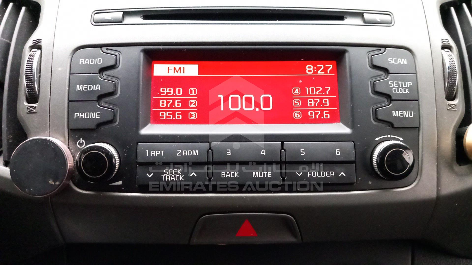 2015 KIA SPORTAGE VIN: U5YPB81A3FL602660
