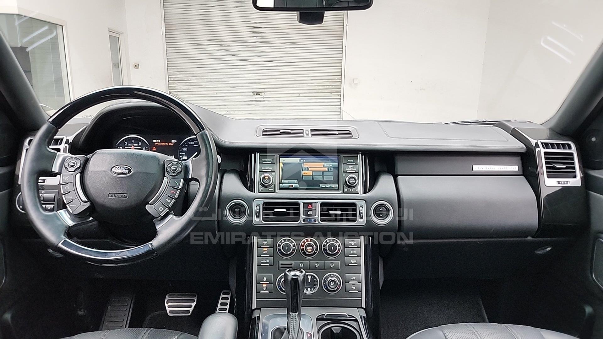 2011 RANGE ROVER VOGUE VIN: SALLMAME4BA343740