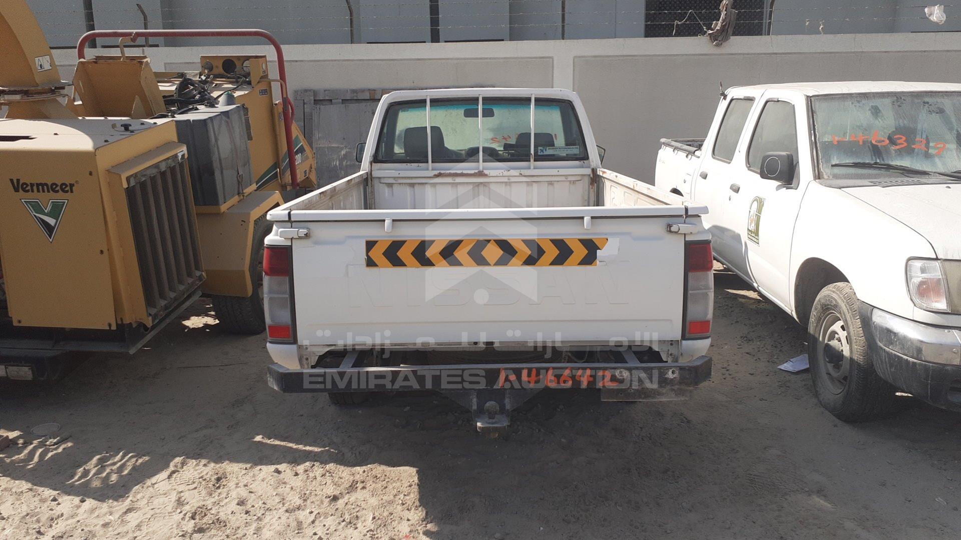 2004 NISSAN 2400 VIN: JN6DD22S74X071383