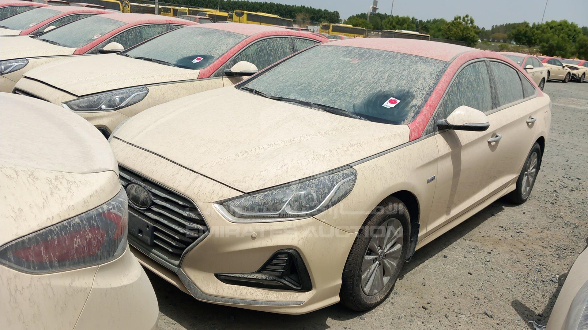 2019 HYUNDAI SONATA VIN: KMHE24131KA093040