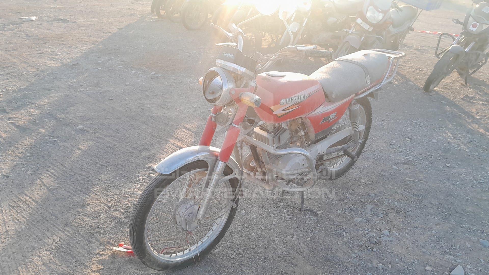 2007 SUZUKI MOTORBIKE VIN: LC6PAGA1070849692