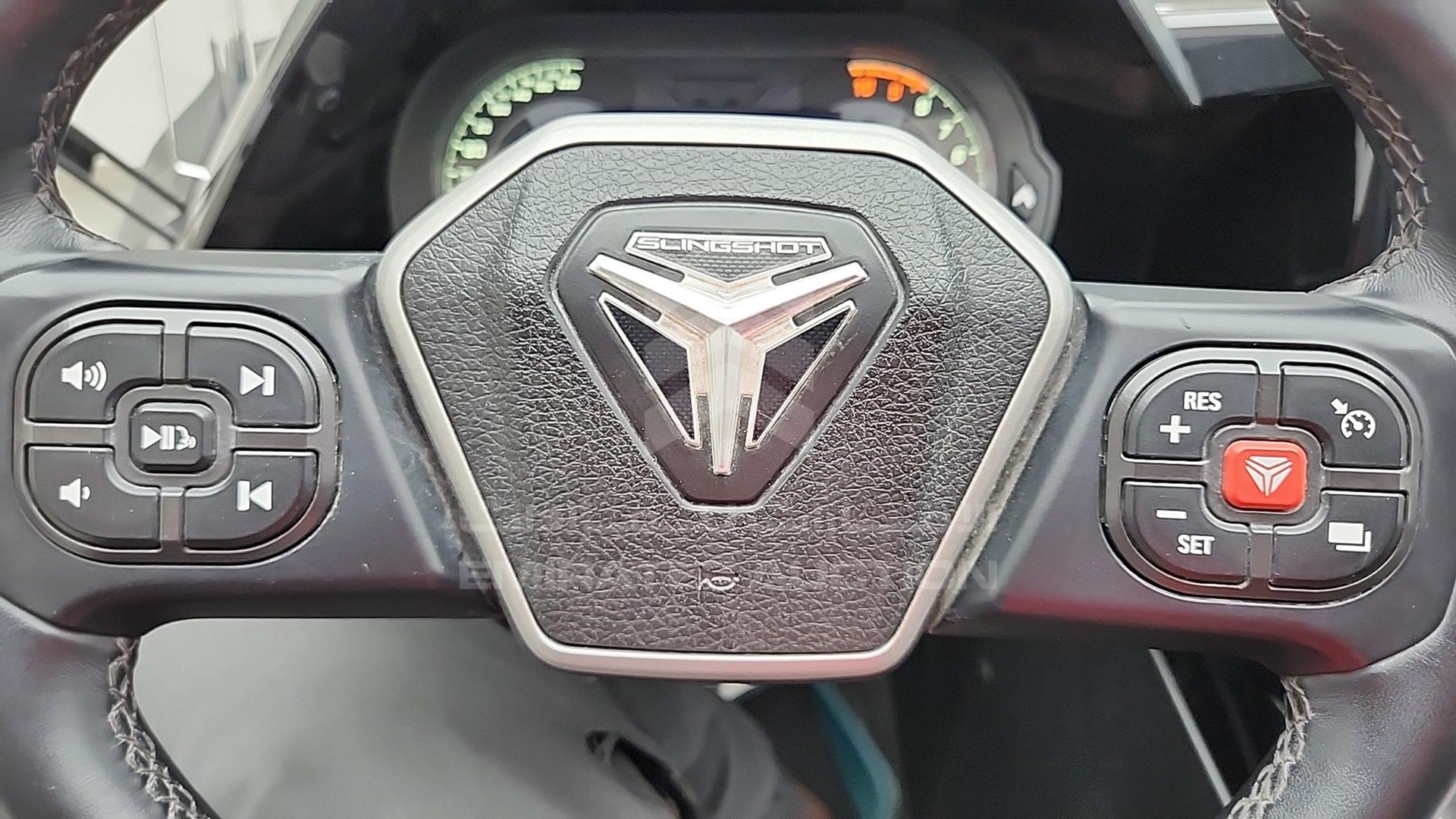 2021 POLARIS SLINGSHOT VIN: 57XAAPHD8M8142287