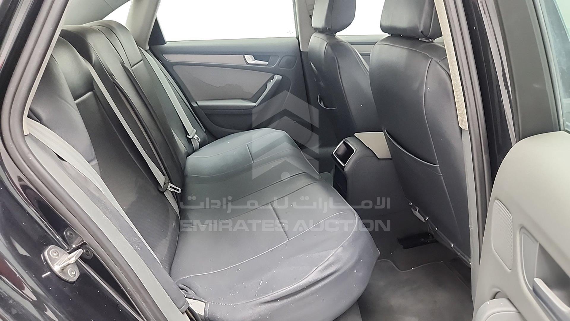 2013 AUDI A4 VIN: WAUACCFL6DA084952